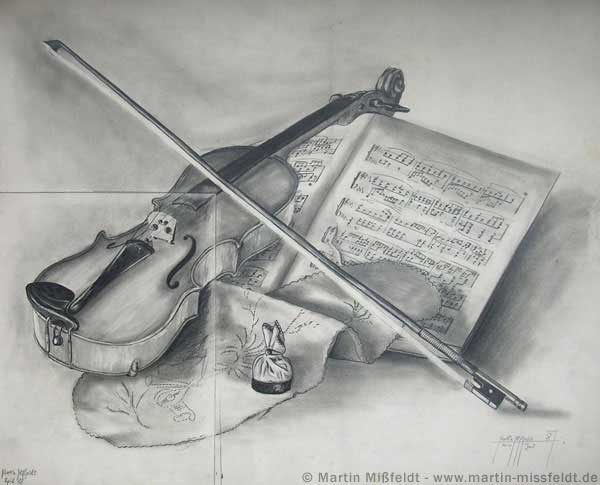 Bleistiftzeichnung: Stillleben mit Geige